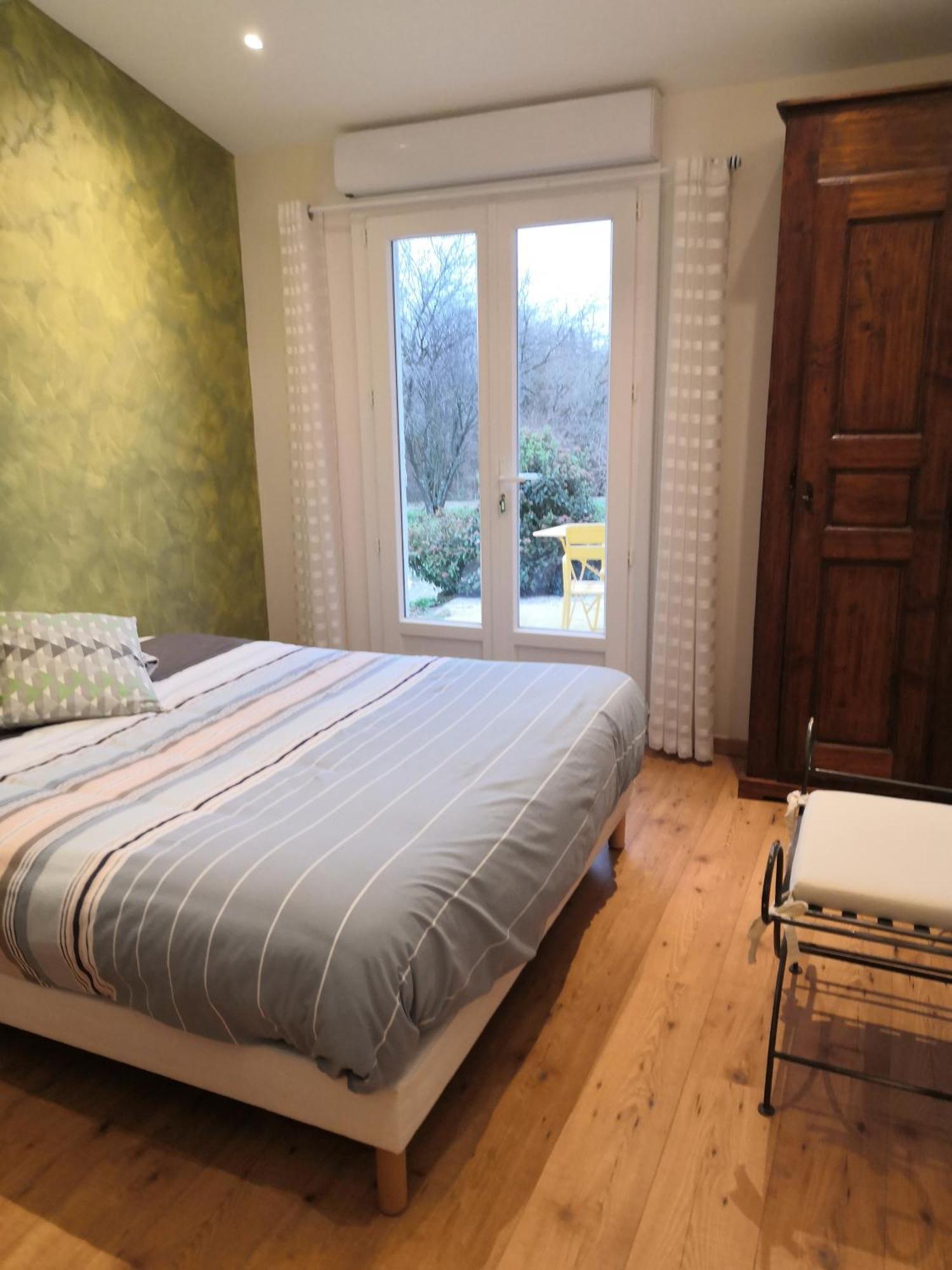 Chambre Avec Entree Independante Dans Un Ecrin De Verdure Dommartin  Екстериор снимка